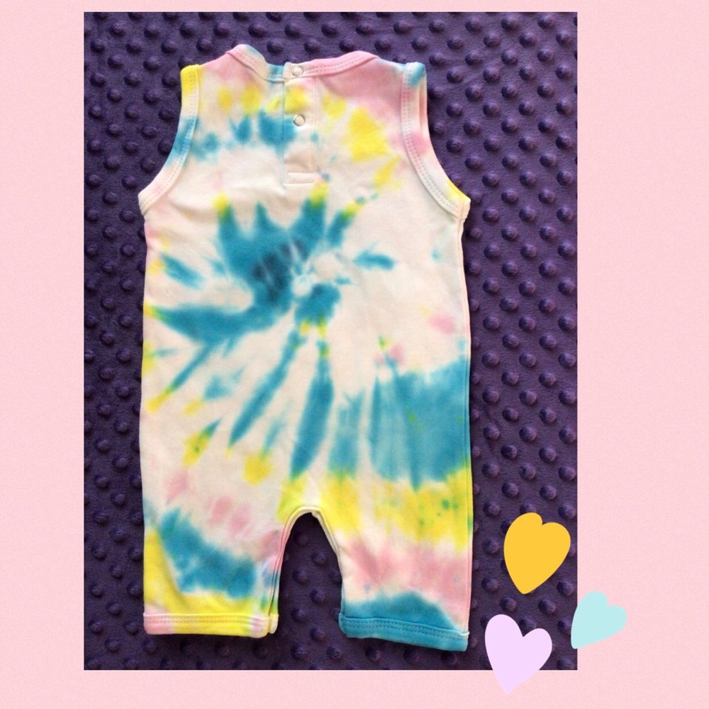 😎SOLD👶🏼Individually Hand tie dyed infant onsie - Picture 3 of 4